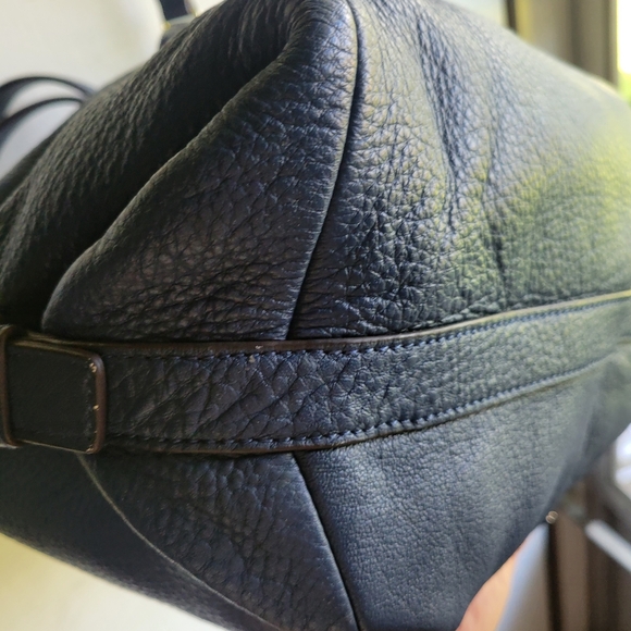 Vince Camuto Hobo/Slouch Navy Blue Leather Shoulder Bag EUC - Picture 9 of 13